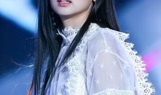 jennie跳舞